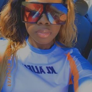 Meet your Posher, Diamond